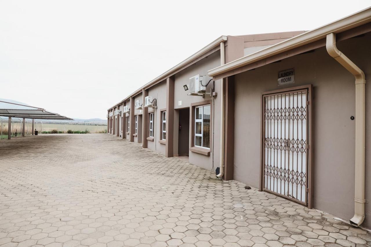 Ladysmith Motel Exterior foto